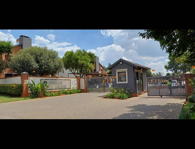 2 BEDROOM TOWNHOUSE FOR SALE IN TERENURE